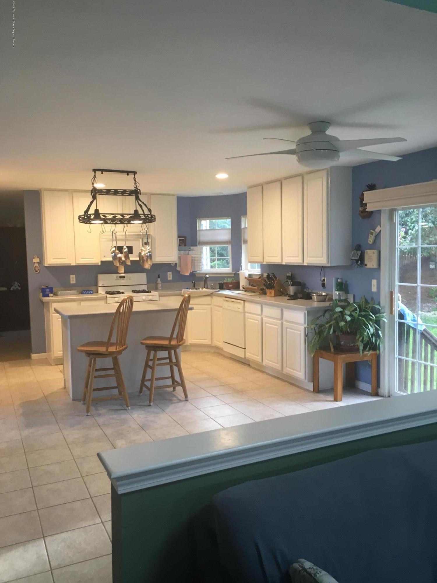 136 Barracuda Road Manahawkin, NJ 08050 - Photo 4 of 35 D566063D-D987-438B-92C9-E177F387187A