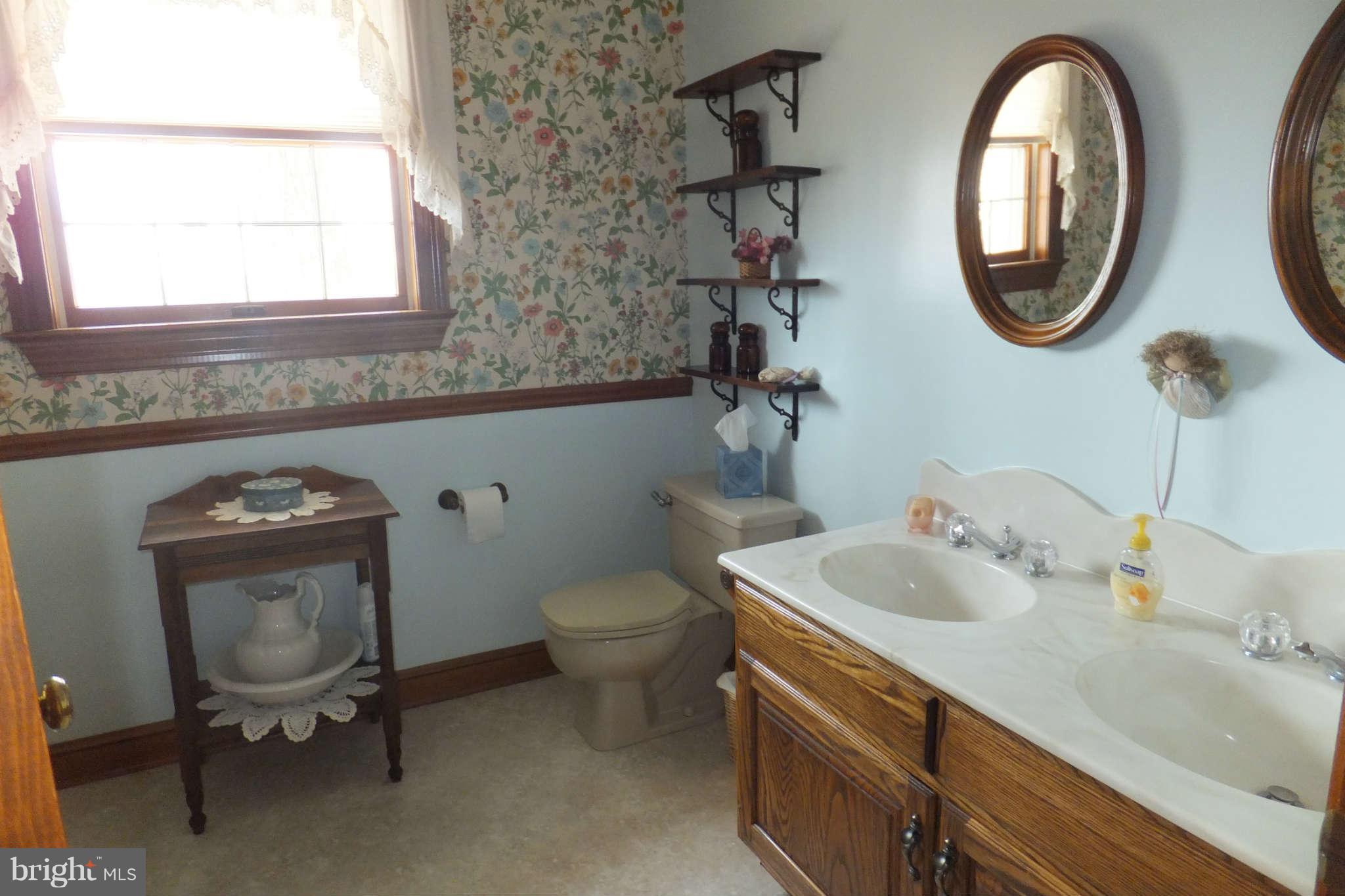 22700 Ridge Road Clarksburg, MD 20871 - Photo 14 of 30 Bath