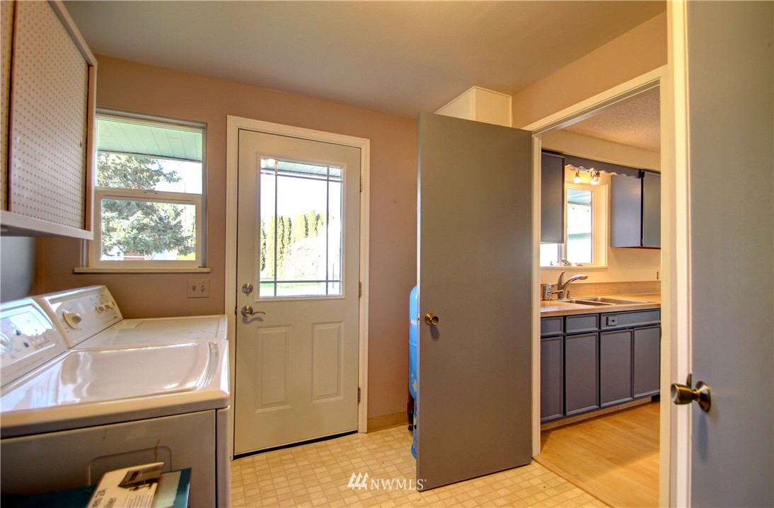 1031 Peterson Road Burlington, WA 98233 - Photo 11 of 25 Gallery Image 11