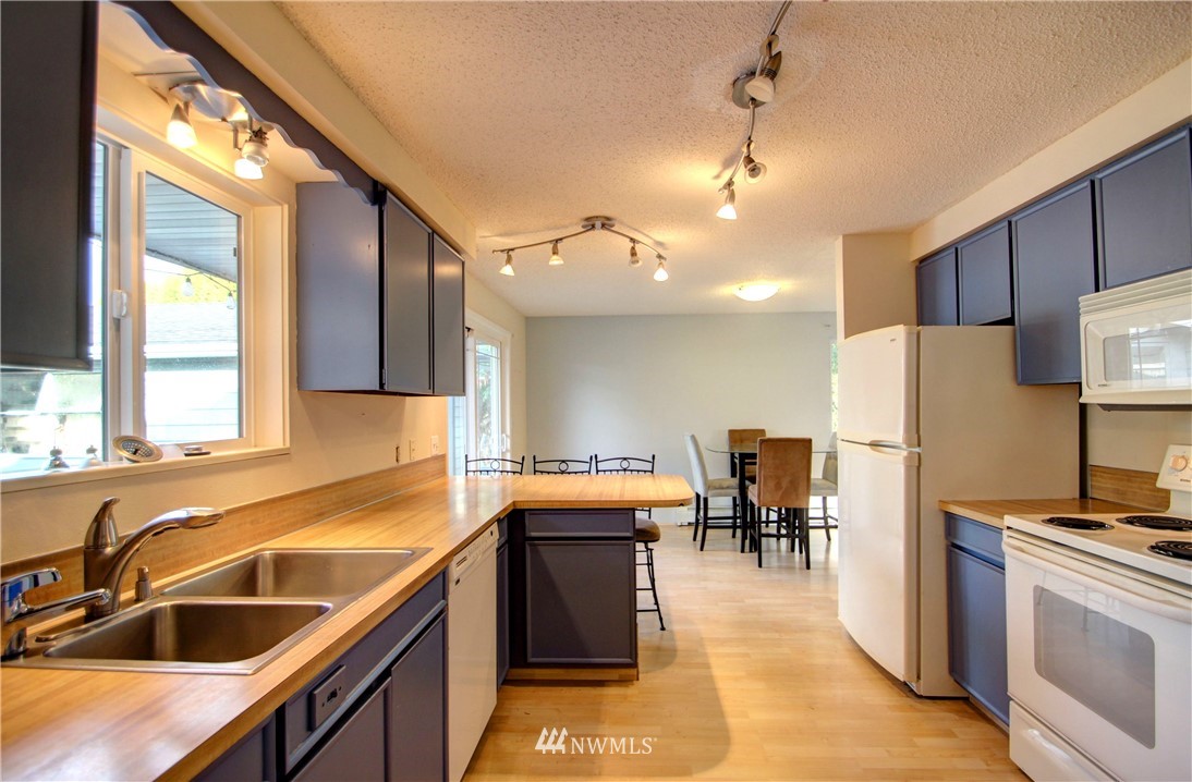 1031 Peterson Road Burlington, WA 98233 - Photo 3 of 25 Gallery Image 3