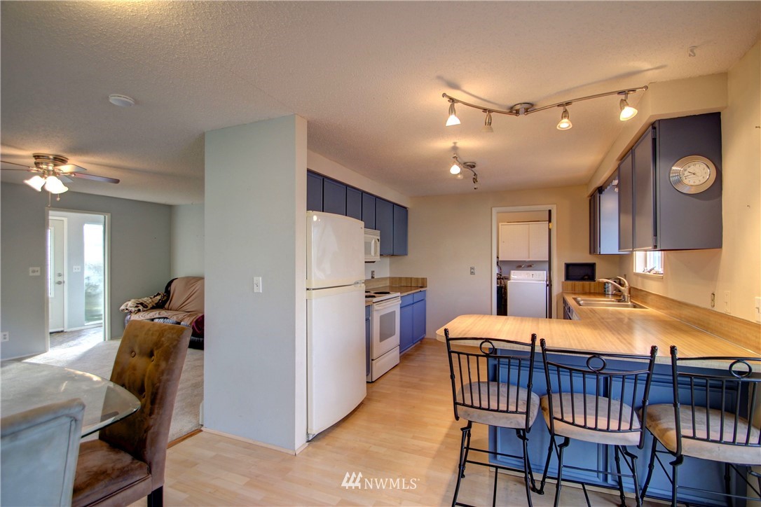 1031 Peterson Road Burlington, WA 98233 - Photo 4 of 25 Gallery Image 4