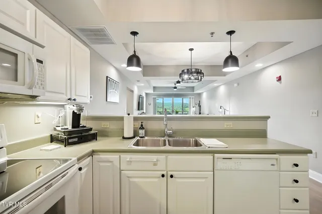 $228,000 | 210 Raceday Center Drive, Unit 1306, Bristol, TN 37620