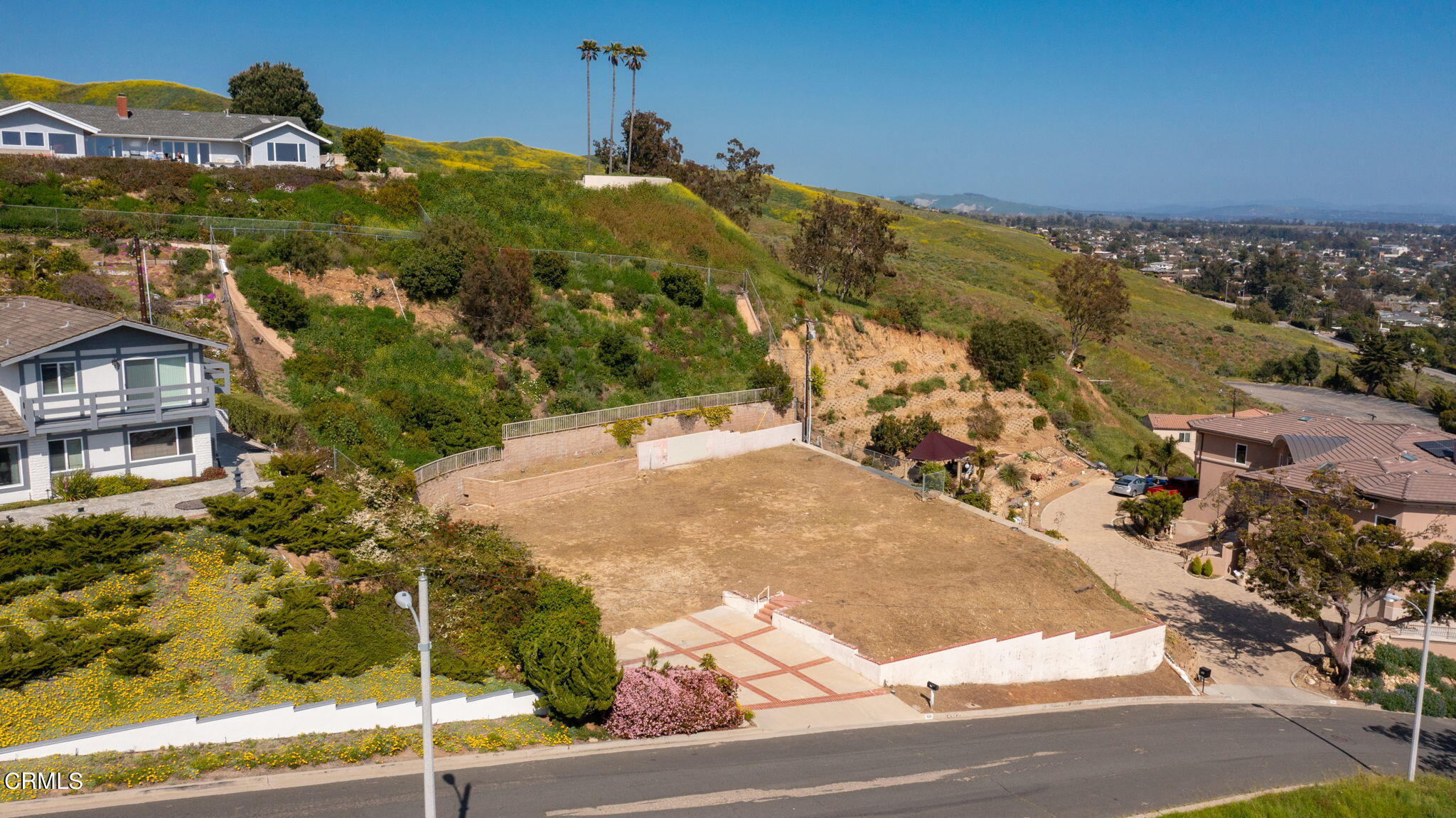 628 Whitecap Drive Ventura, CA 93003 - Photo 12 of 30 a view of a swimming pool with a yard