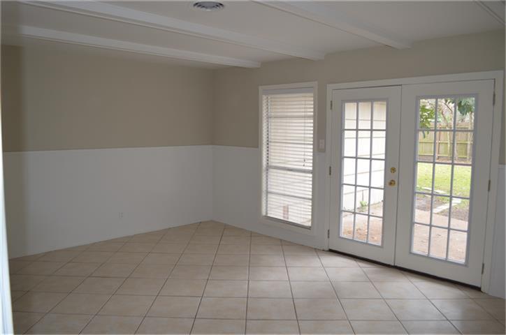 7031 Neff Street Houston, TX 77074 - Photo 7 of 13