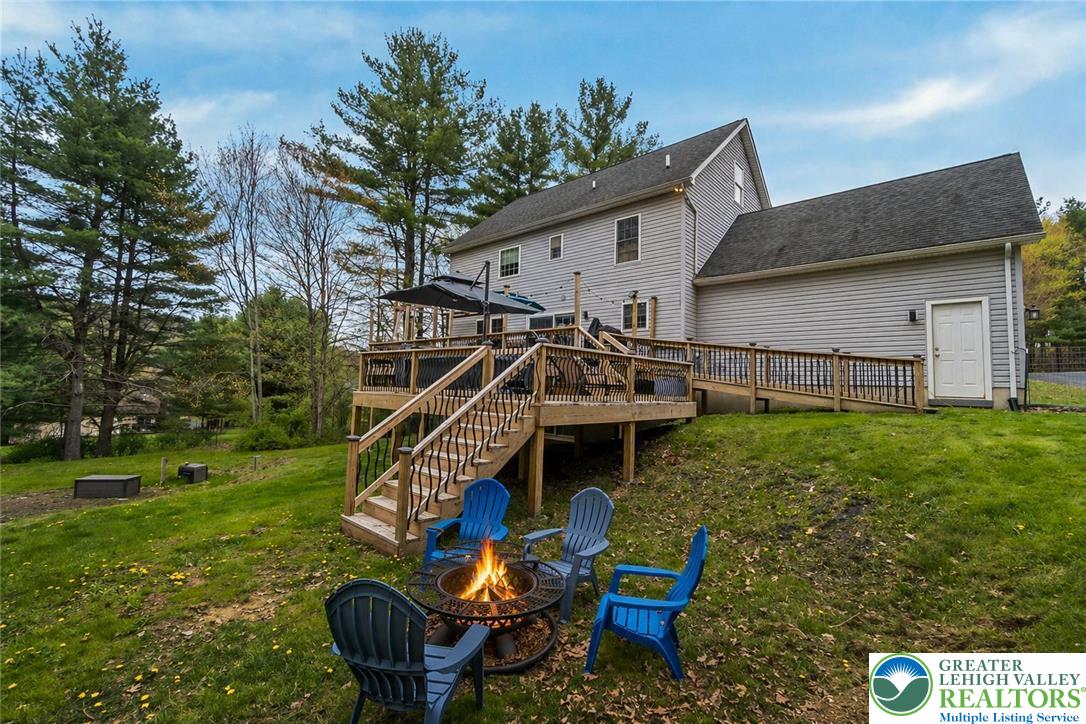 2512 Valley View Acres Road Stroudsburg, PA 18360 - Photo 4 of 79