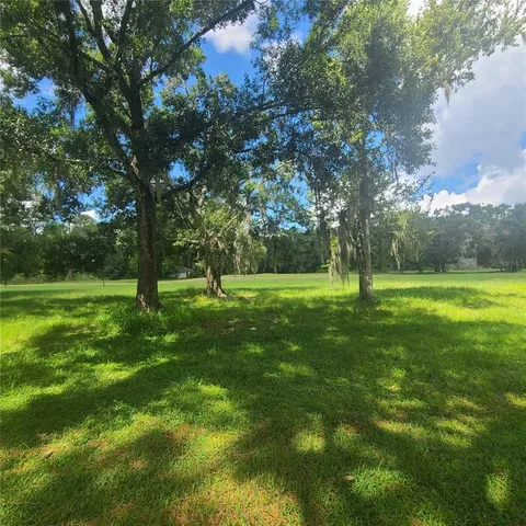 a view of outdoor space with a garden