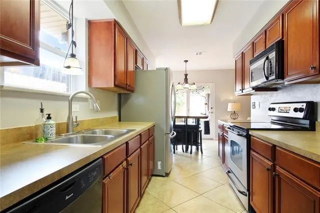 $2,300 | Undisclosed Address, Metairie, LA 70001