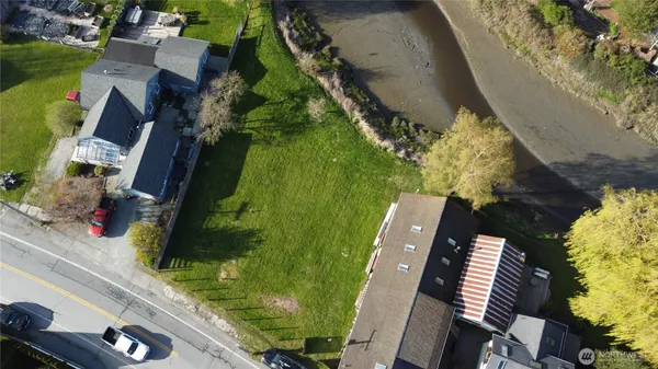 $800,000 | 14075 Mactaggart Avenue, Edison, WA 98232