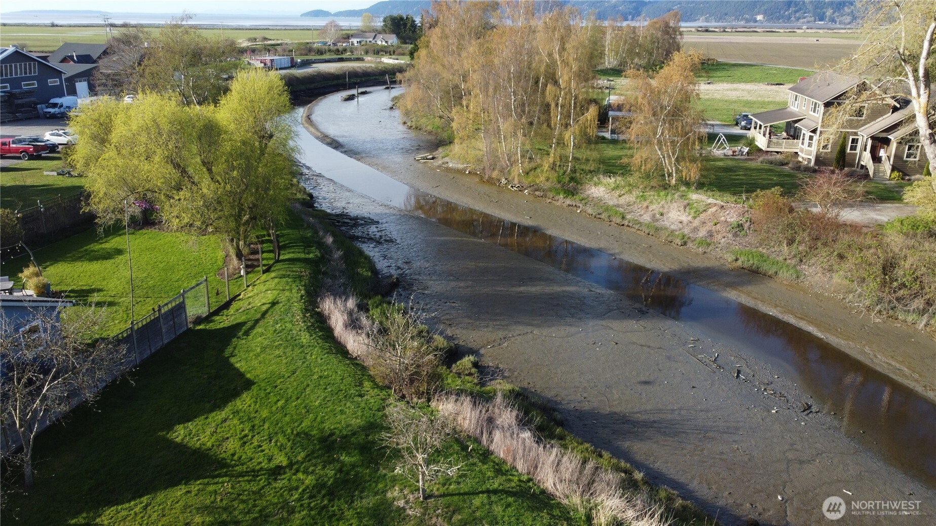 14075 Mactaggart Avenue Edison, WA 98232 - Photo 11 of 18