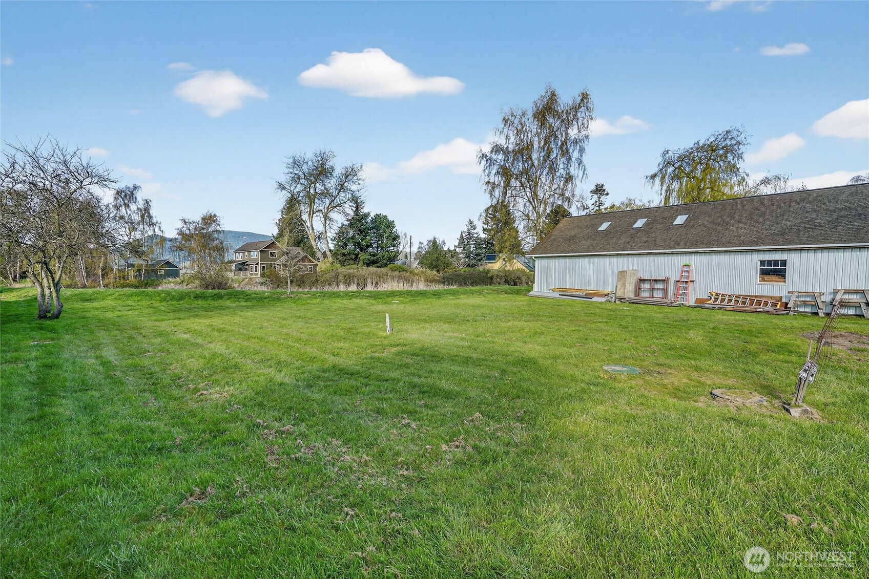 14075 Mactaggart Avenue Edison, WA 98232 - Photo 4 of 18