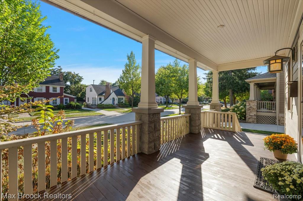1207 Villa Road Birmingham, MI 48009 - Photo 6 of 55
