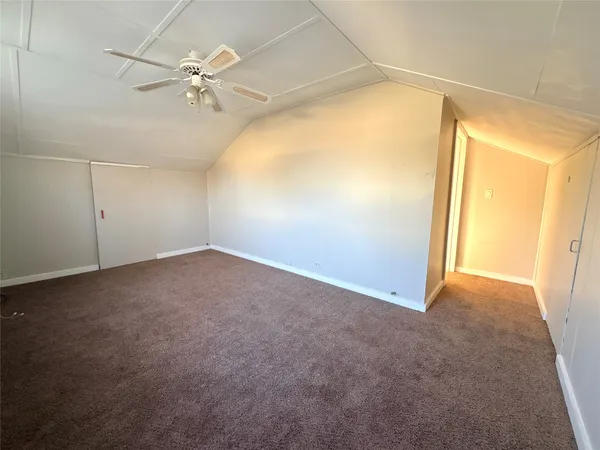 $1,300 | 3103 9th Street, Bay City, TX 77414