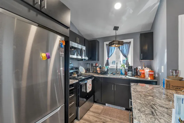 $1,200,000 | 3 Harris Avenue, Hampton, NH 03842