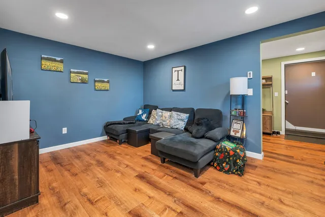 $1,200,000 | 3 Harris Avenue, Hampton, NH 03842