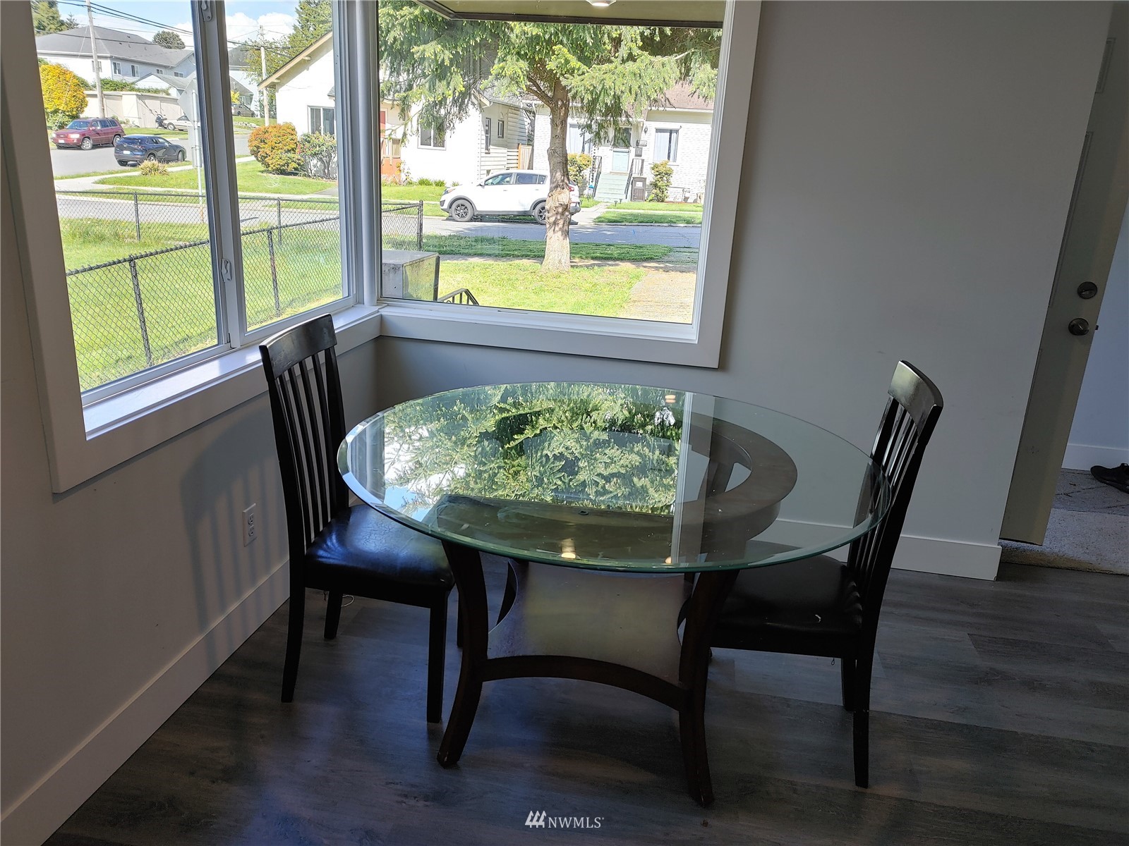 3506 Rockefeller Avenue Everett, WA 98201 - Photo 12 of 27 a dining room with furniture and window