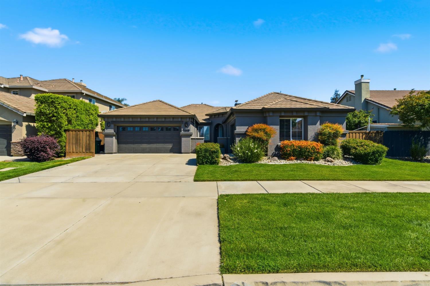 133 West Shasta Ripon, CA 95366 - Photo 2 of 48