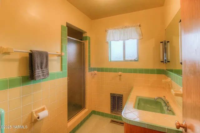 $525,000 | 6406 Englewood Avenue, Yakima, WA 98908