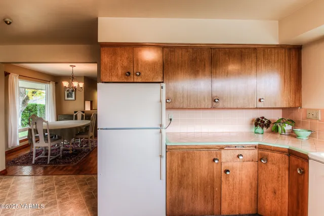 $525,000 | 6406 Englewood Avenue, Yakima, WA 98908