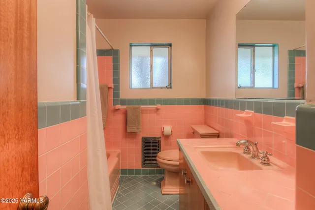 $525,000 | 6406 Englewood Avenue, Yakima, WA 98908