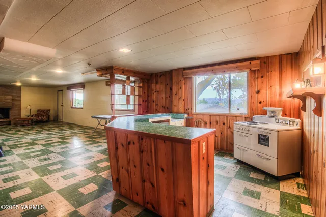 $525,000 | 6406 Englewood Avenue, Yakima, WA 98908