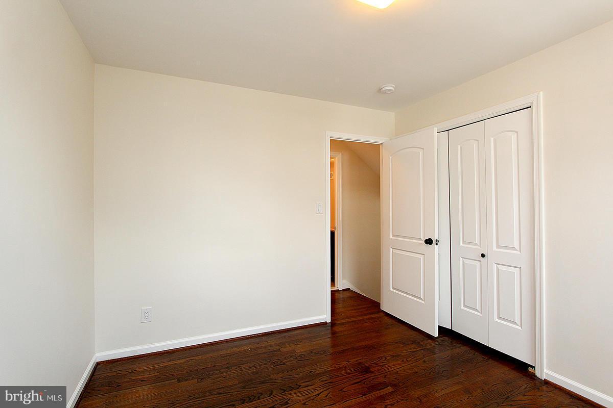 215 Radstock Road Catonsville, MD 21228 - Photo 16 of 29 Bedroom