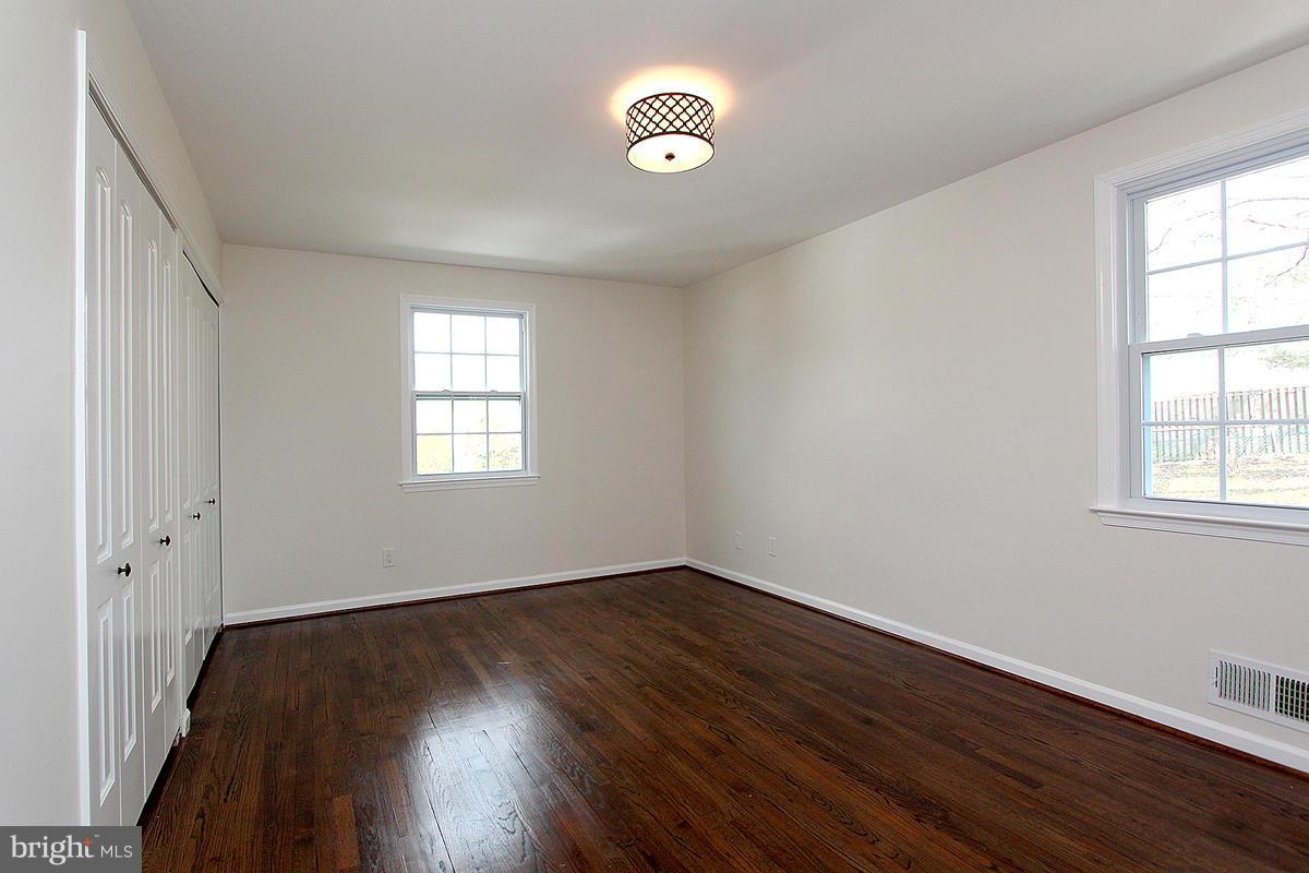 215 Radstock Road Catonsville, MD 21228 - Photo 20 of 29 Bedroom
