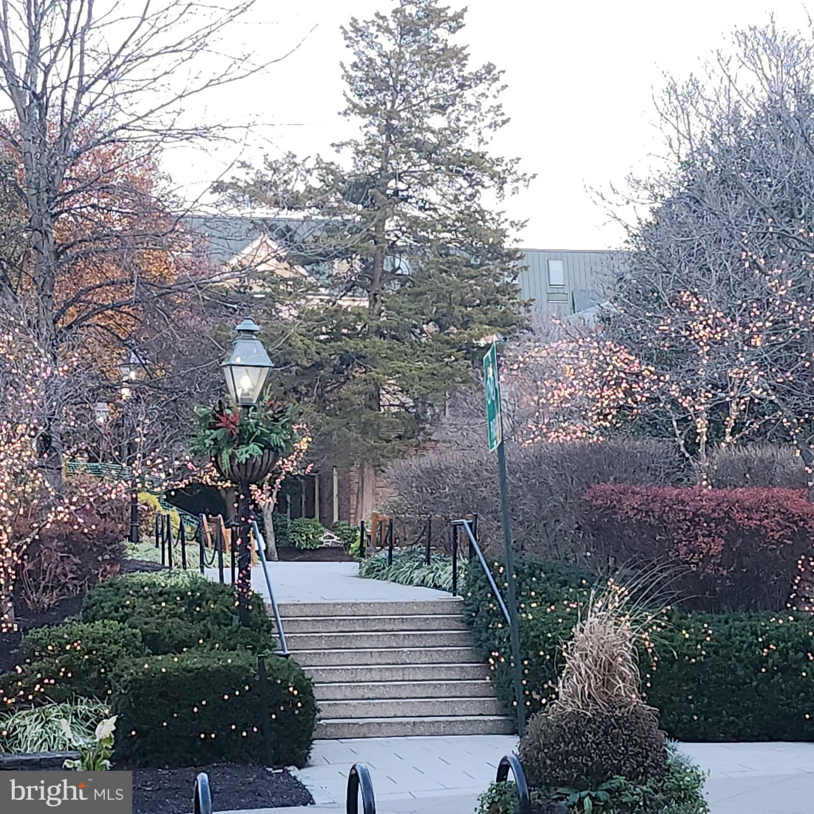 31 Palmer Square West, Unit B Princeton, NJ 08542 - Photo 12 of 17 Palmer Square