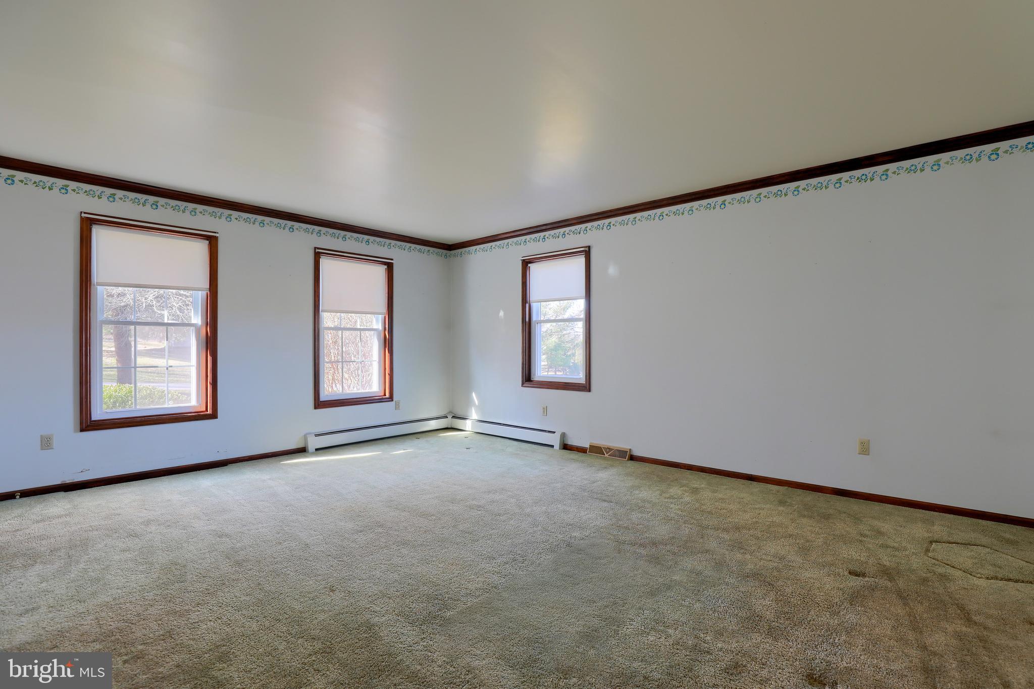 6746 Elizabethtown Road Manheim, PA 17545 - Photo 12 of 51