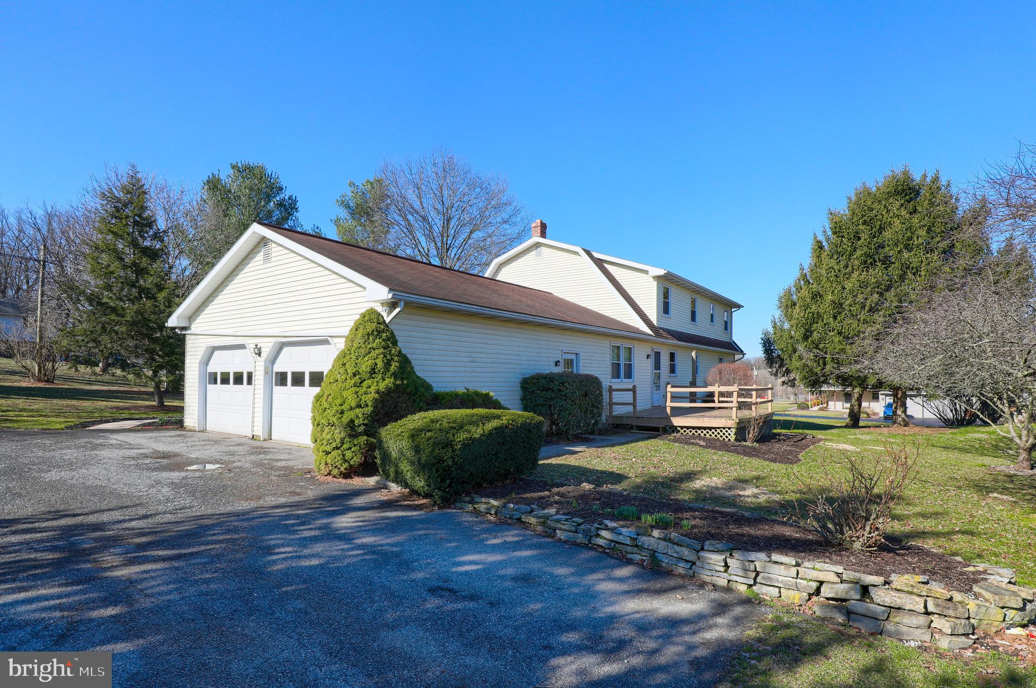 6746 Elizabethtown Road Manheim, PA 17545 - Photo 18 of 51