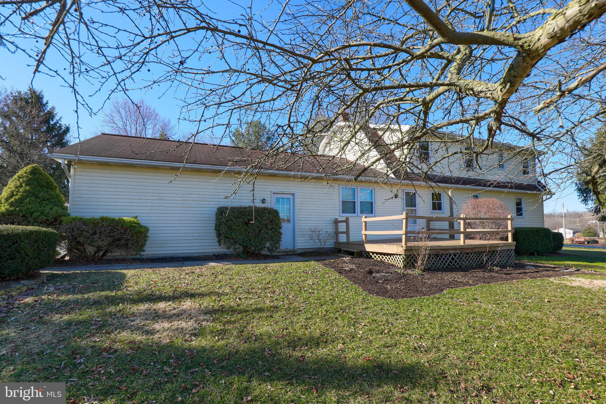 6746 Elizabethtown Road Manheim, PA 17545 - Photo 19 of 51