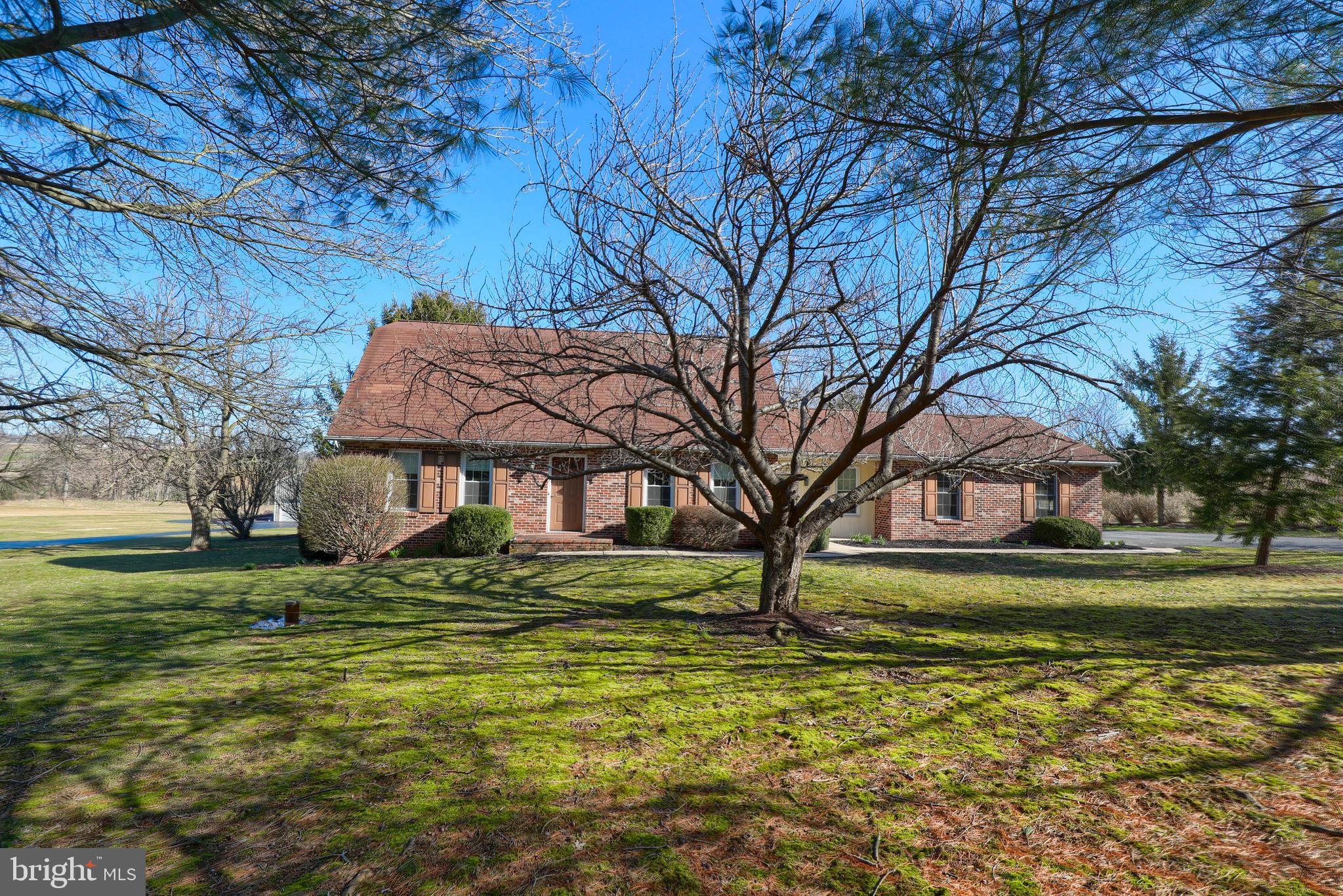 6746 Elizabethtown Road Manheim, PA 17545 - Photo 3 of 51