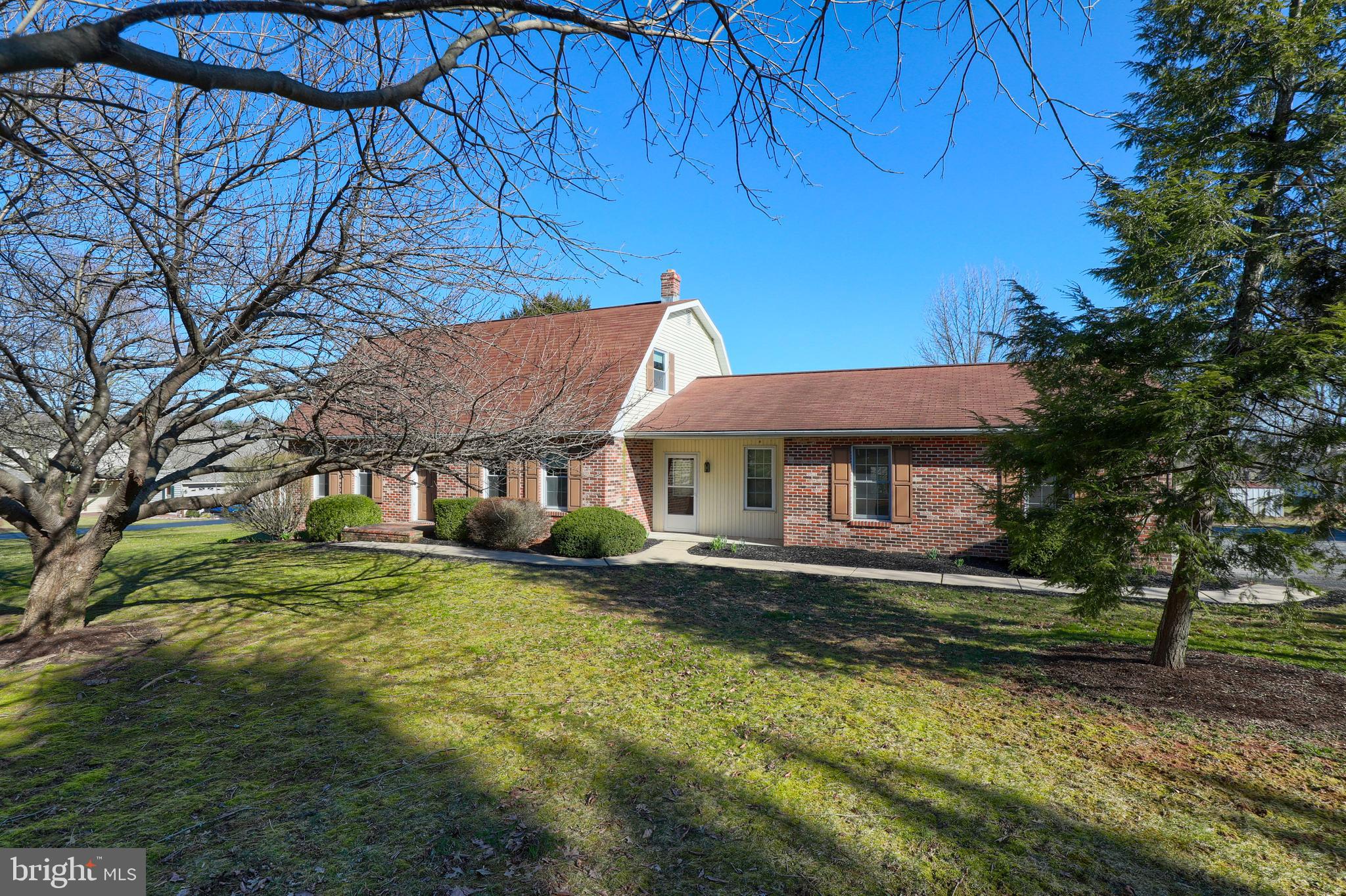6746 Elizabethtown Road Manheim, PA 17545 - Photo 4 of 51