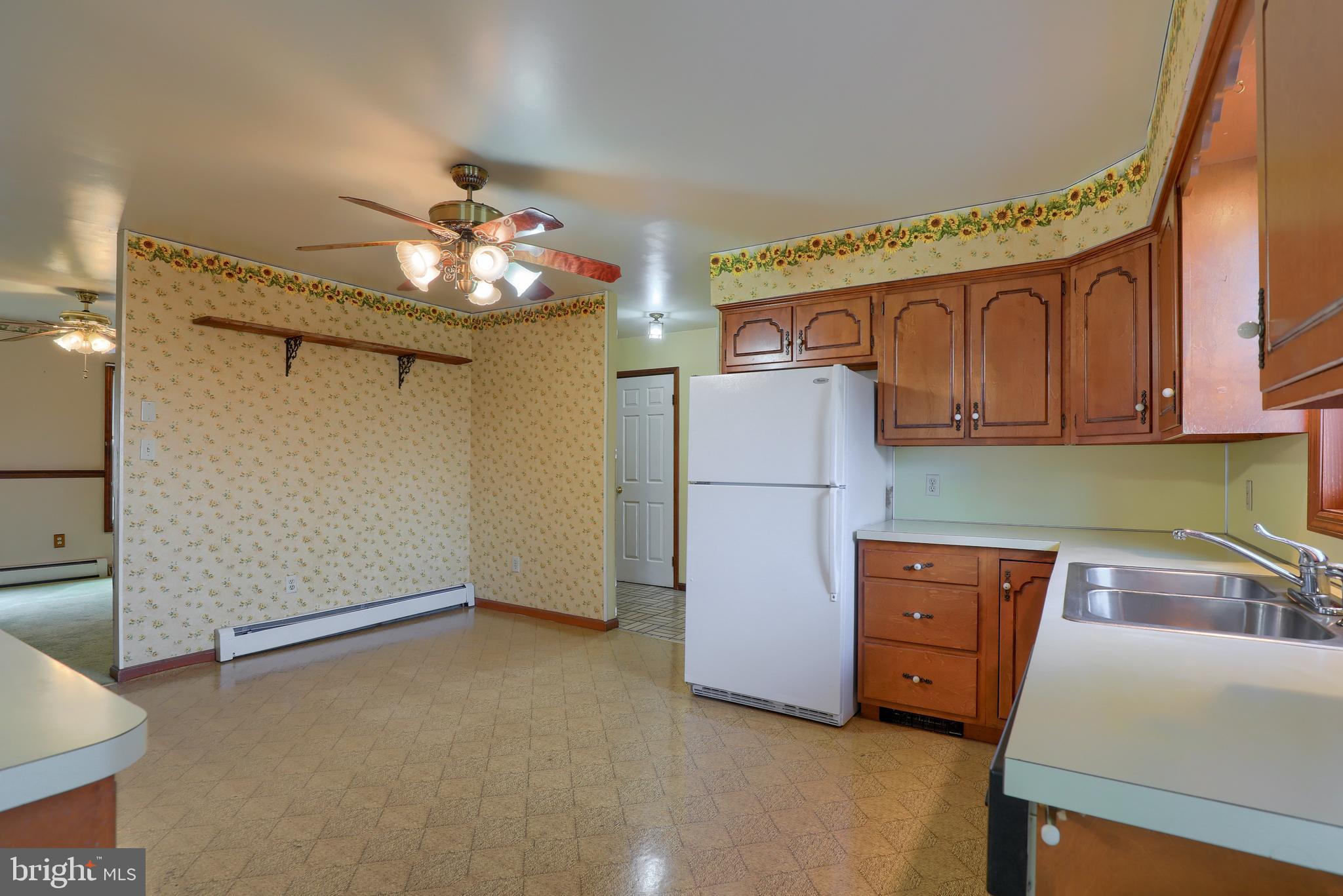 6746 Elizabethtown Road Manheim, PA 17545 - Photo 31 of 51