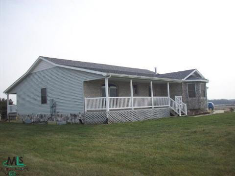 4111 South Sandusky Road Peck, MI 48466 - Photo 5 of 5 925231-4.JPG