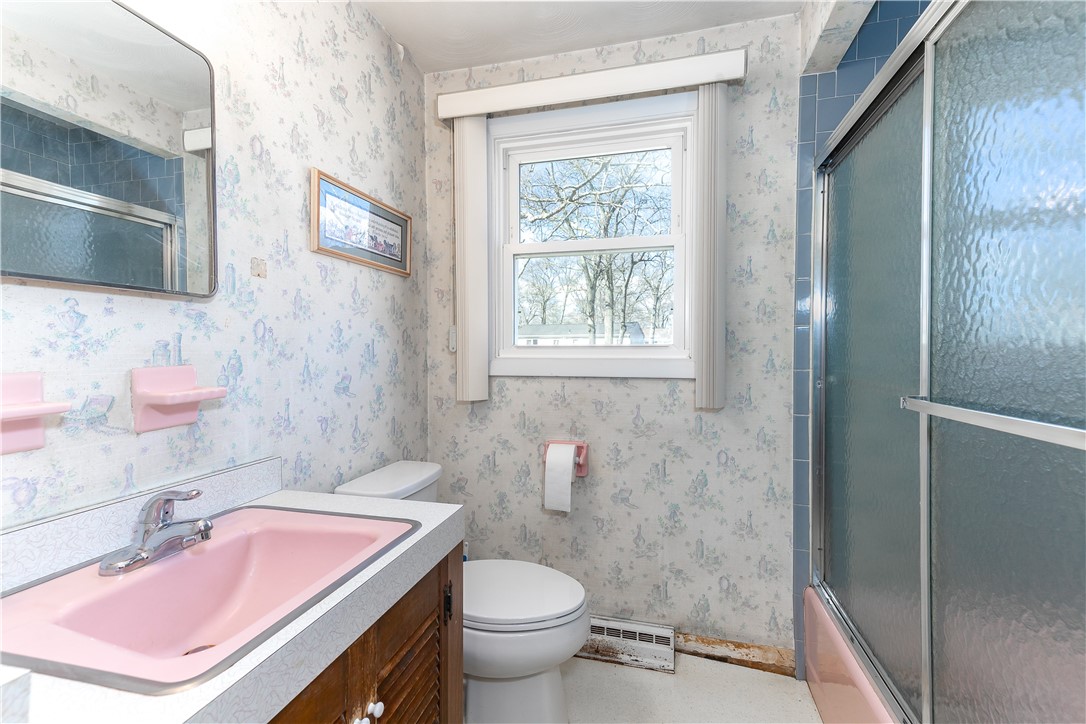 111 Pettis Drive Warwick, RI 02889 - Photo 15 of 22