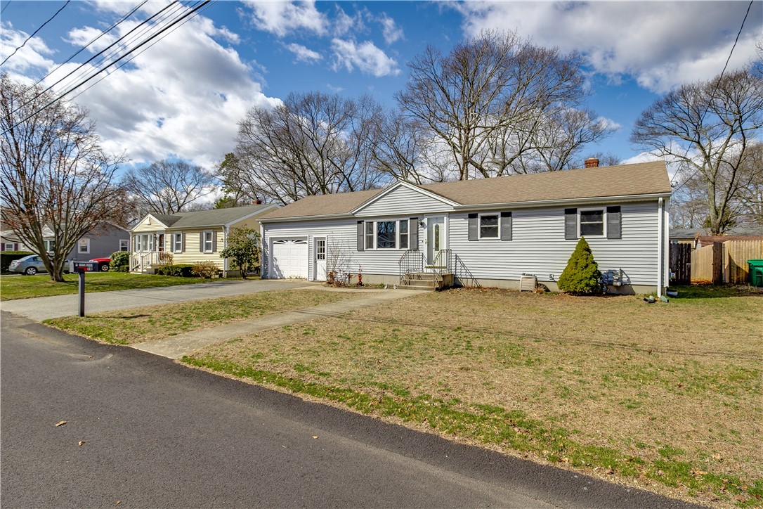 111 Pettis Drive Warwick, RI 02889 - Photo 2 of 22