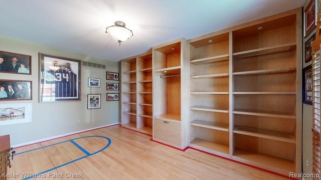 3231 Primrose Drive Rochester Hills, MI 48307 - Photo 17 of 42