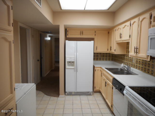285 South Kolb Road, Unit 21 Tucson, AZ 85710 - Photo 6 of 40
