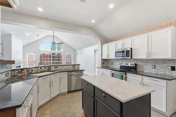 $2,395 | 2661 Redcedar Drive, Little Elm, TX 75068