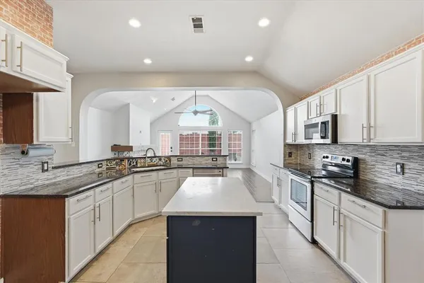 $2,395 | 2661 Redcedar Drive, Little Elm, TX 75068