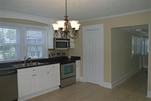 6200 Mountain View Road Taylors, SC 29687 - Photo 12 of 20