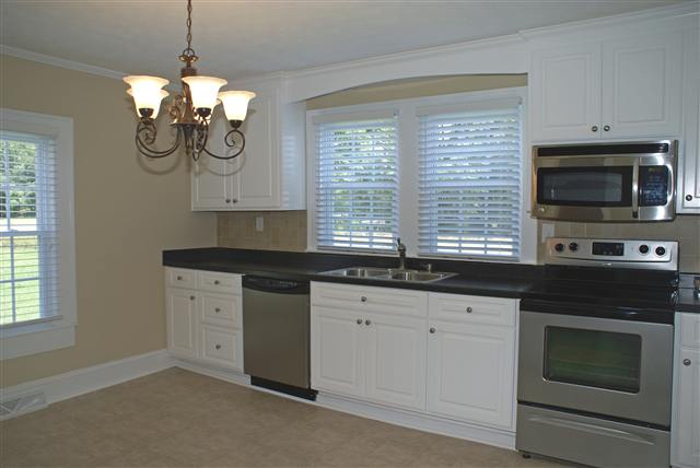 6200 Mountain View Road Taylors, SC 29687 - Photo 13 of 20