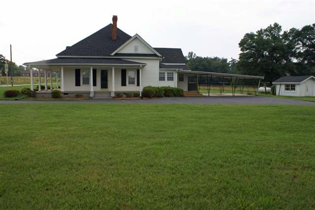 6200 Mountain View Road Taylors, SC 29687 - Photo 5 of 20