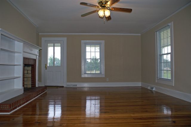6200 Mountain View Road Taylors, SC 29687 - Photo 7 of 20