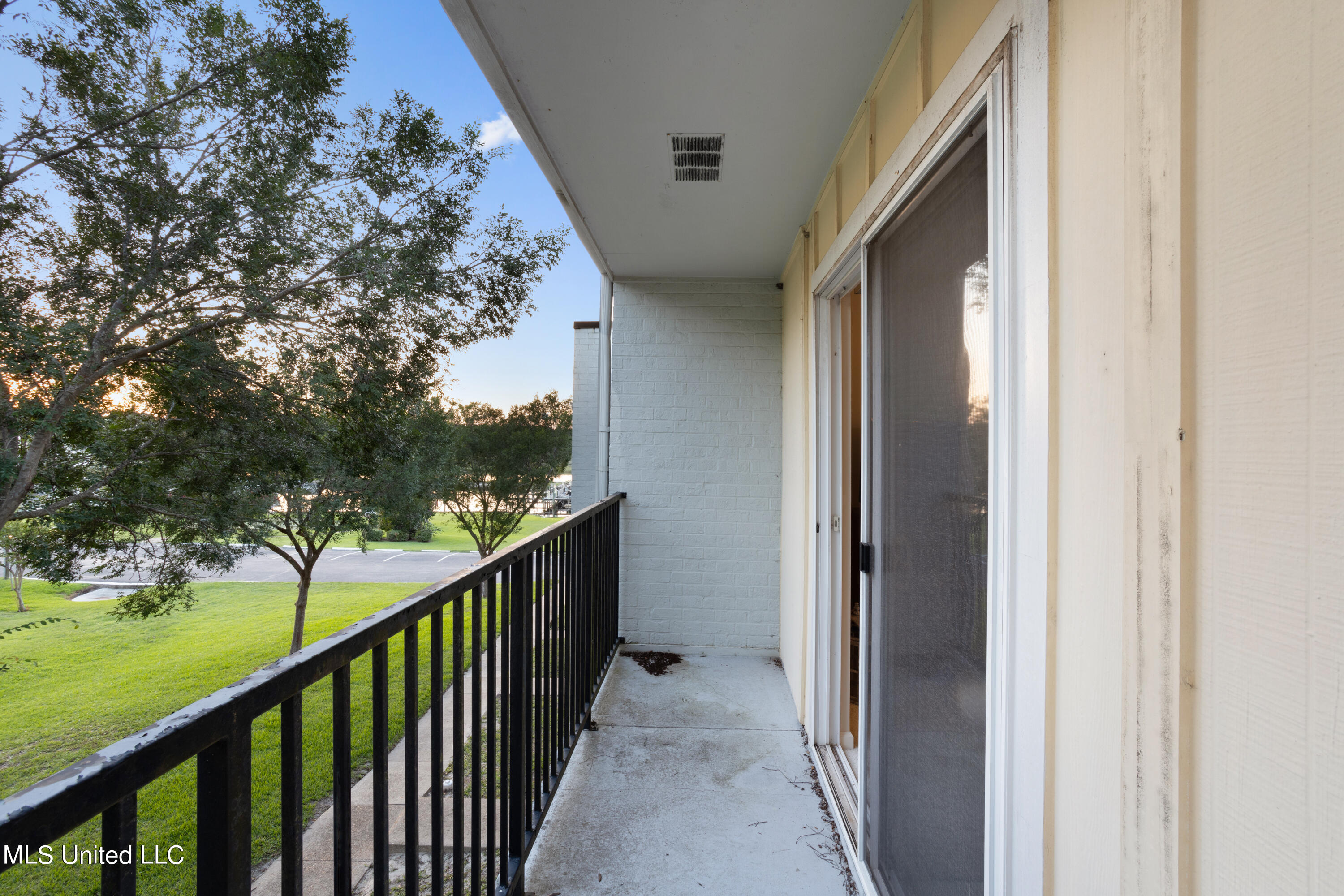 3230 Cumberland Road, Unit 30 Ocean Springs, MS 39564 - Photo 27 of 43 030