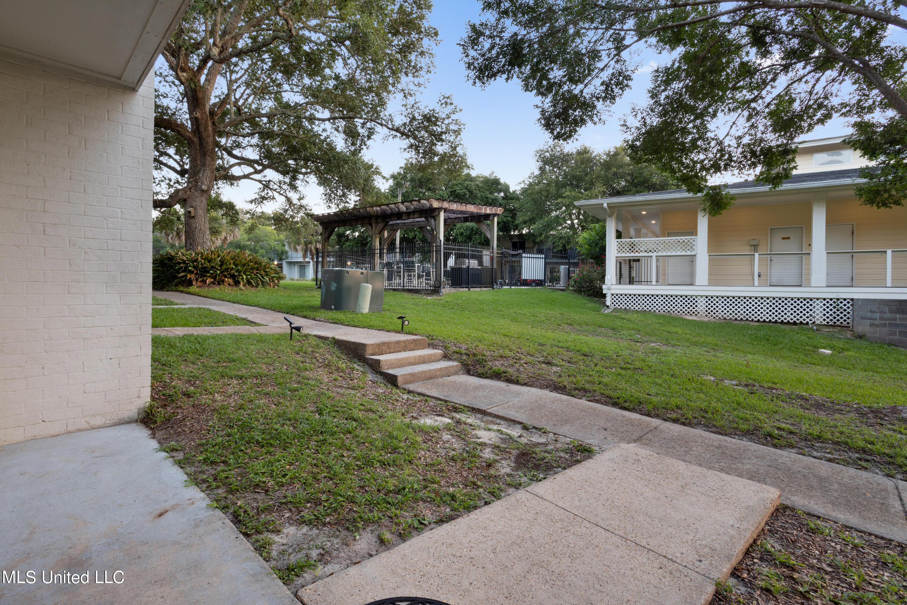 3230 Cumberland Road, Unit 30 Ocean Springs, MS 39564 - Photo 30 of 43 033