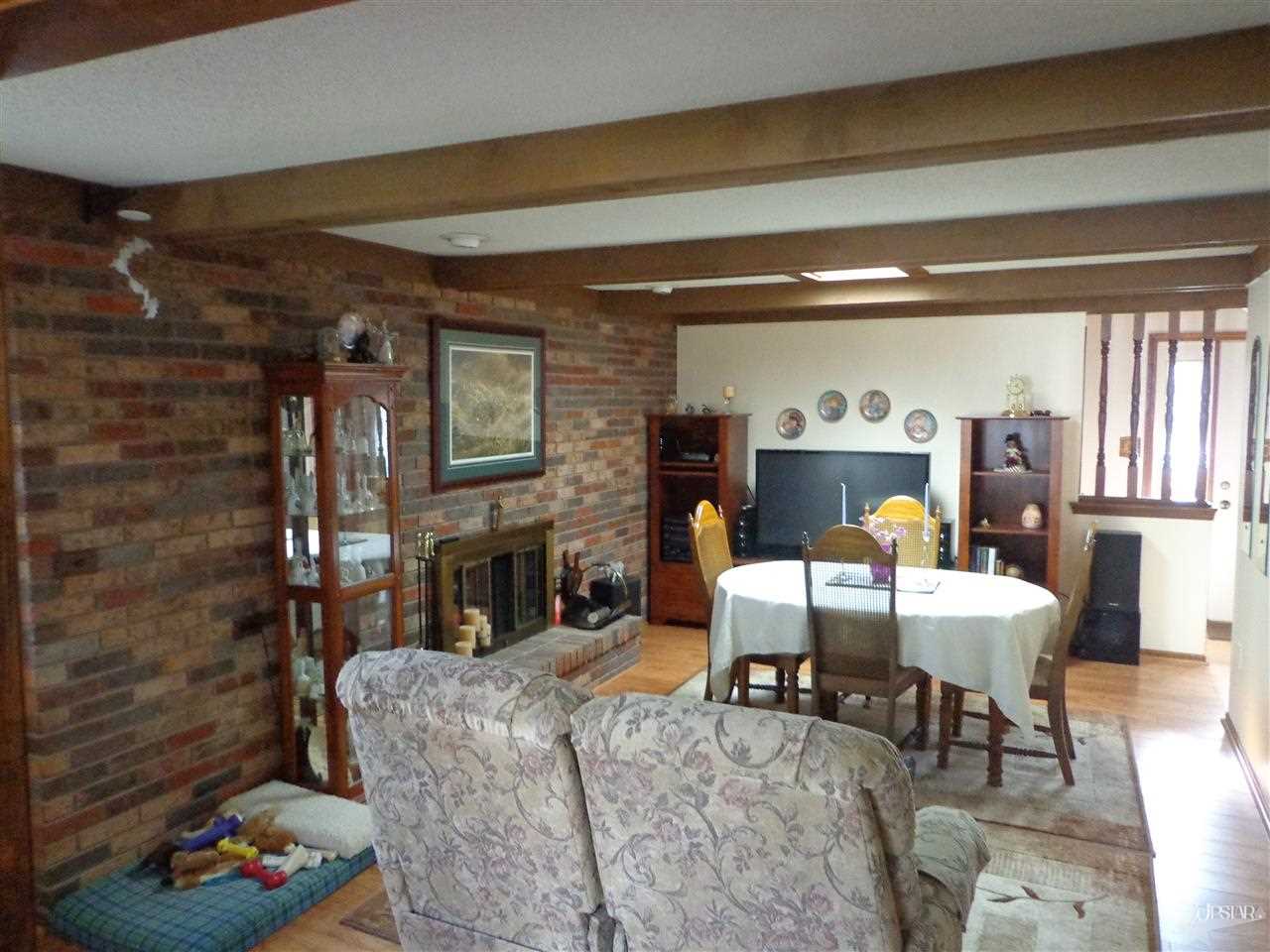 1006 Lower Huntington Road Fort Wayne, IN 46819 - Photo 10 of 28