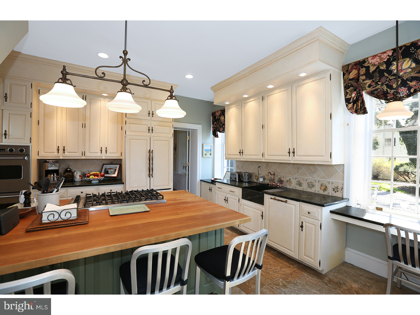601 River Road Yardley, PA 19067 - Photo 8 of 22 Gallery Image 8