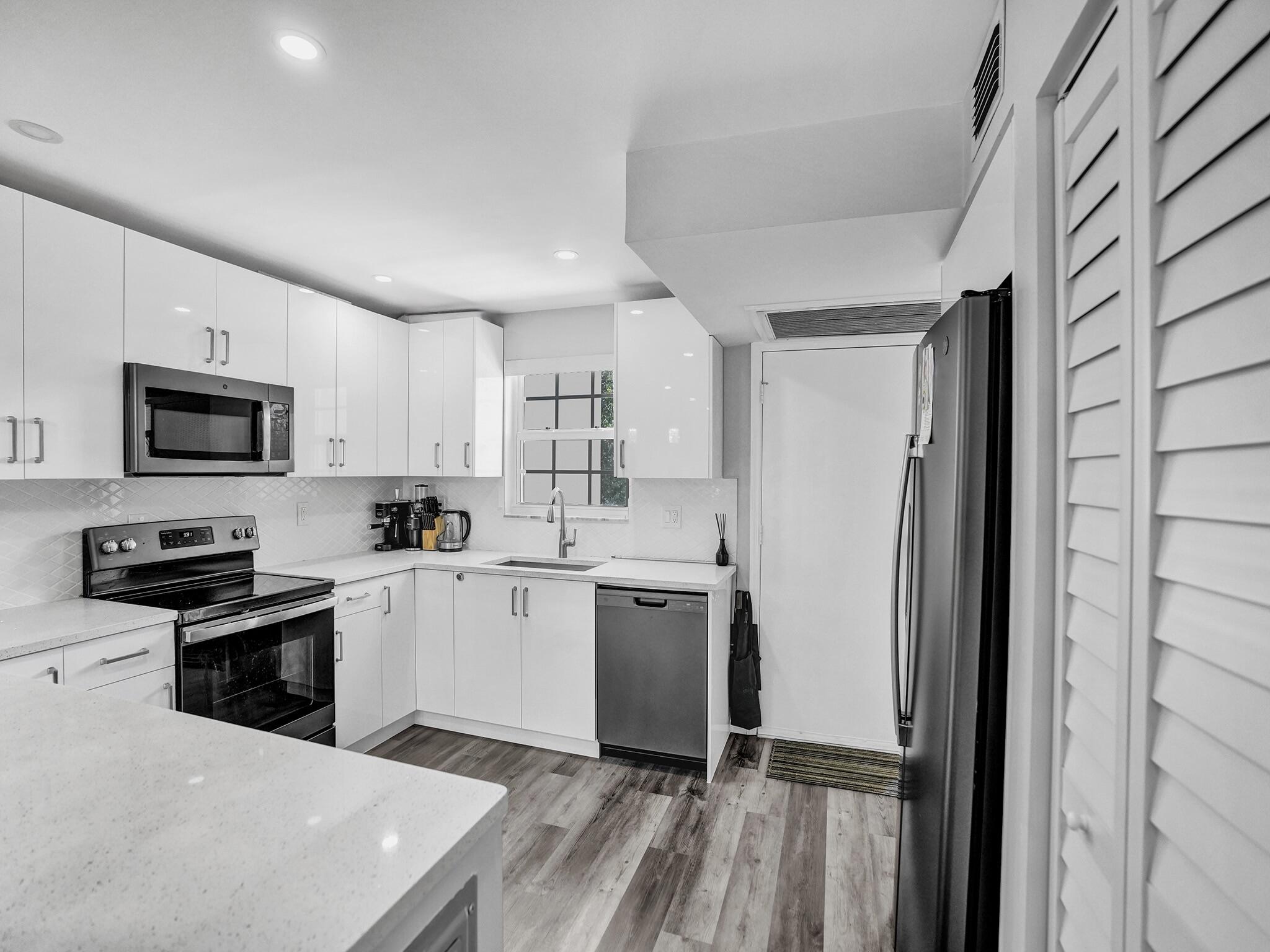 775 Jeffery Street, Unit 5204 Boca Raton, FL 33487 - Photo 12 of 67 DSC05991