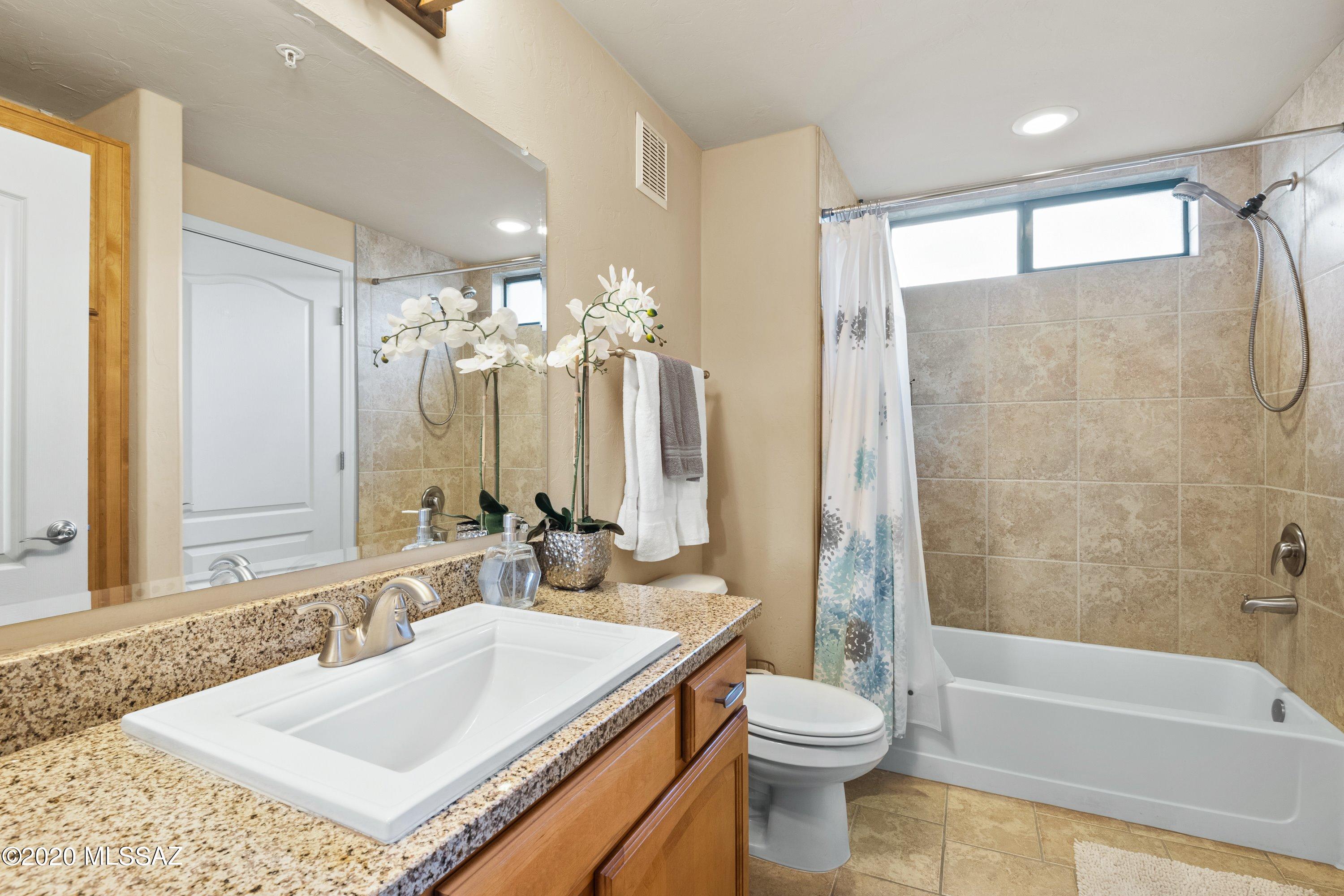 2550 East River Road, Unit 12203 Tucson, AZ 85718 - Photo 18 of 28
